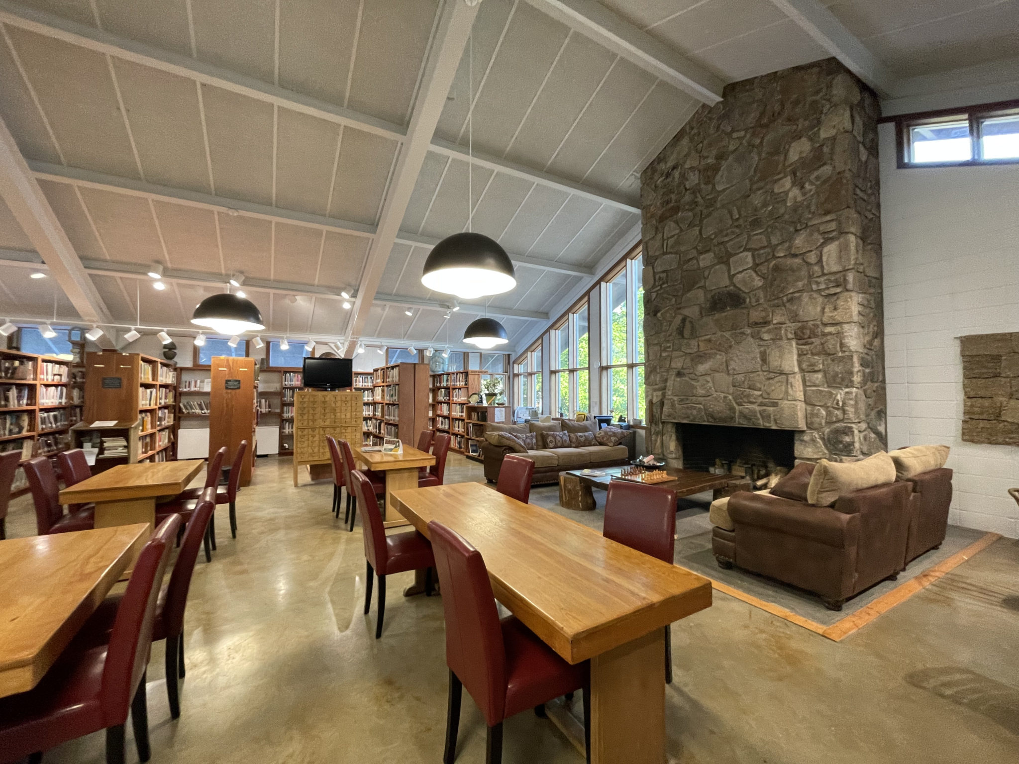 Arrowmont Library