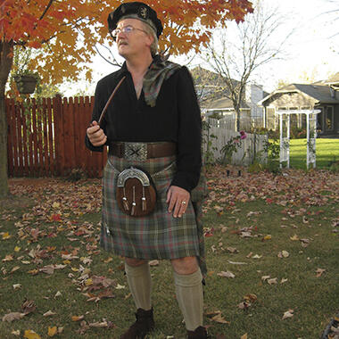 Greg Perrin, Traditional Scottish Kilt and Flyplaid, and Tam hat