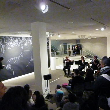 Joseph Norman, drawing performance with Sonori Colori Quartet