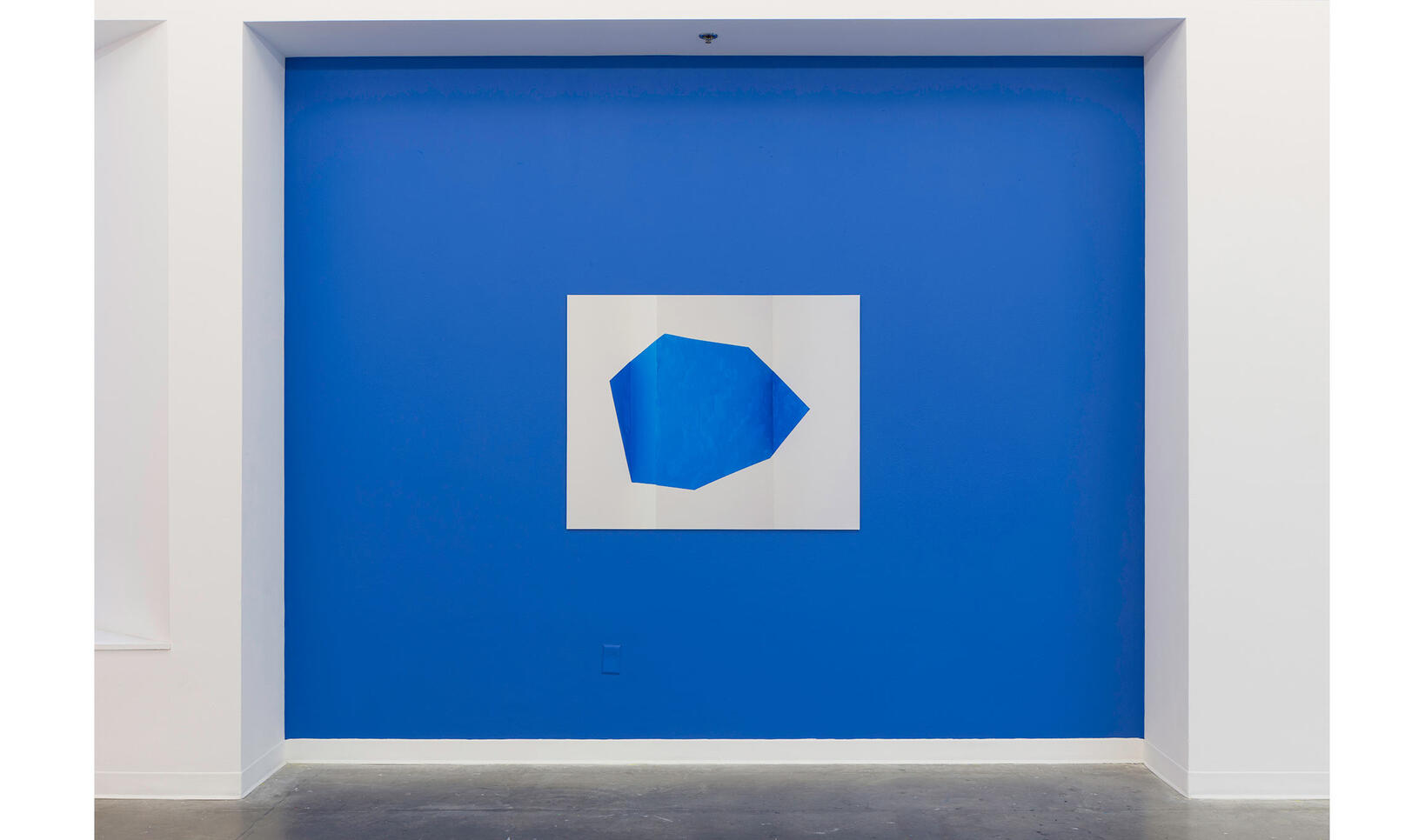 Shaft Composition #7 (Heptagon), 2020, Archival inkjet print mounted on Dibond, wall paint, 40 x 50 inches. Installation view, Sight Lines, Rochester Art Center. Photo credit: Aaron Van Dyke ; Sophia Chai