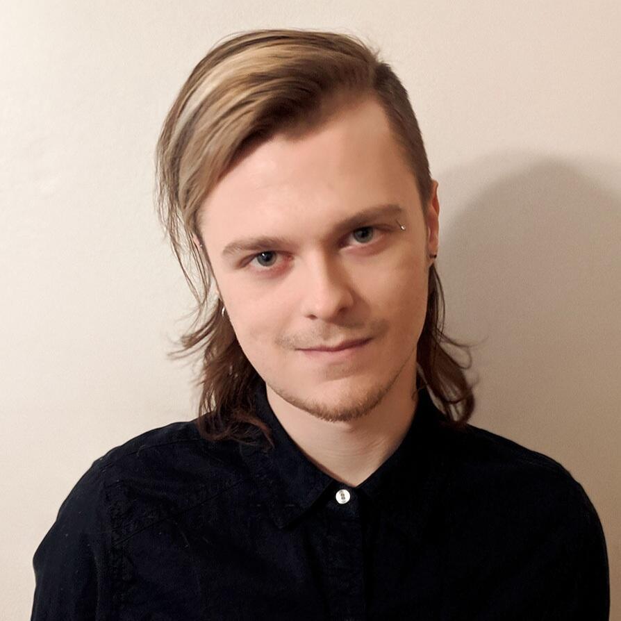Headshot of Dylan Lundsten.