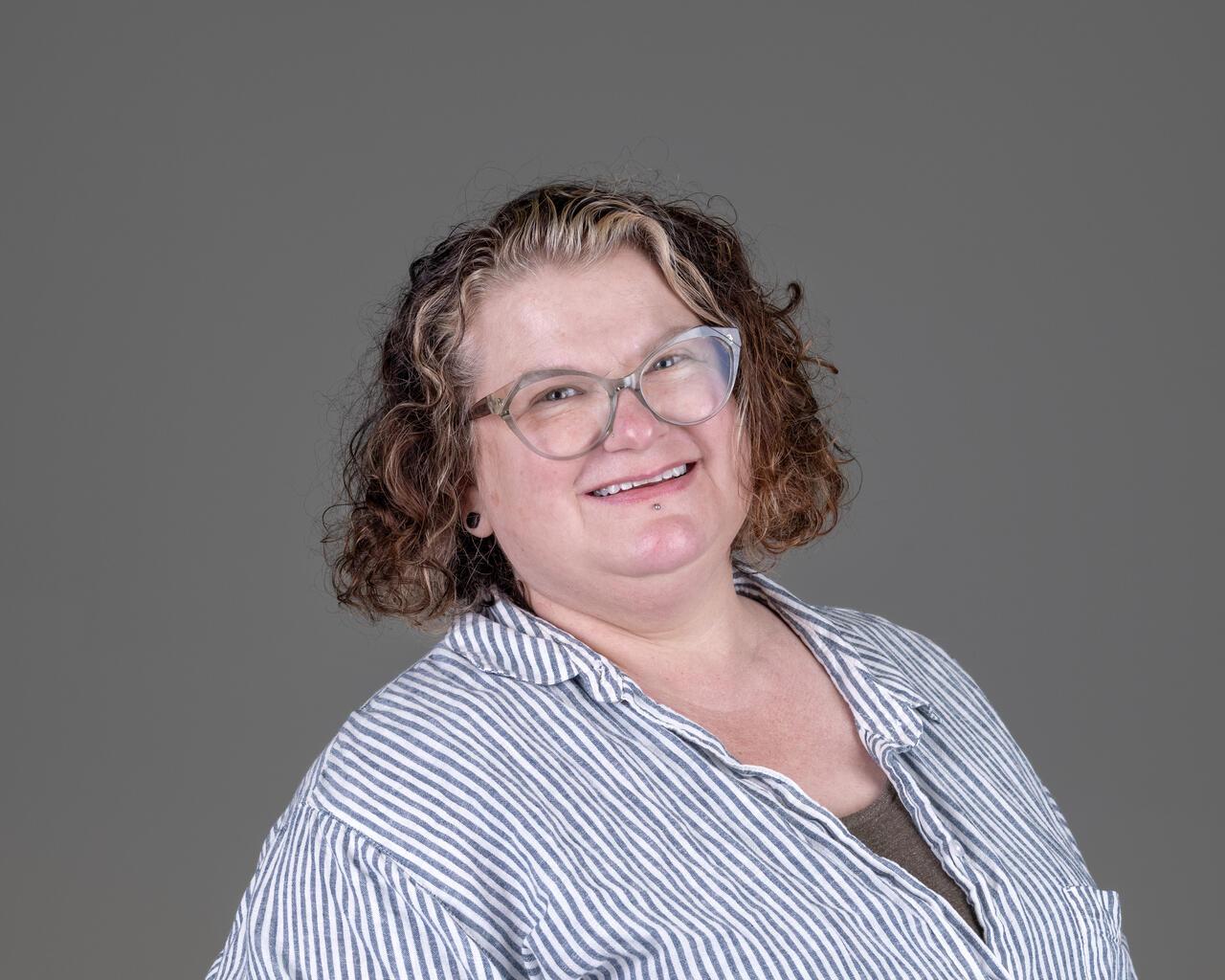 A headshot of Erin Maurelli.