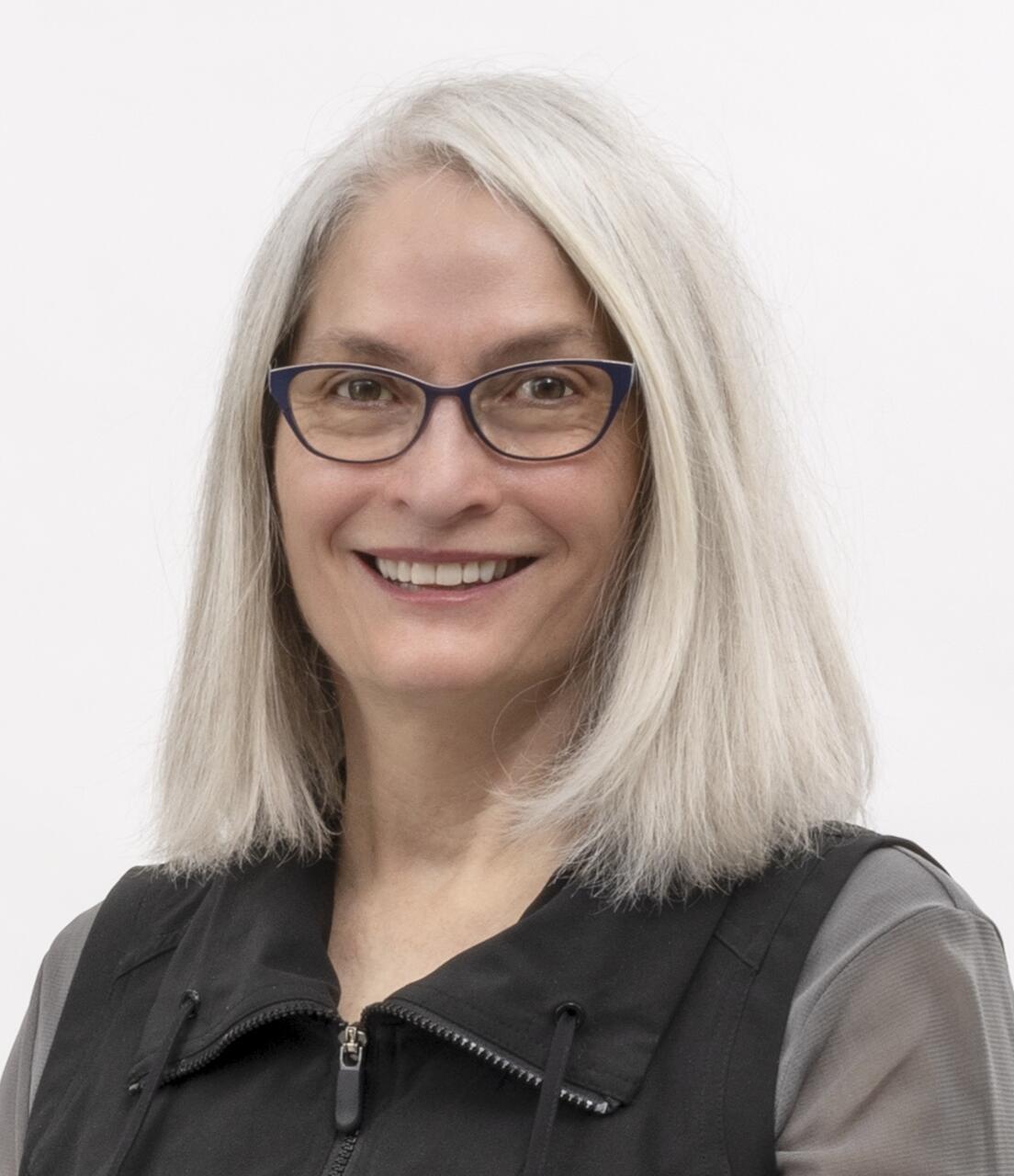 Karen Wirth headshot