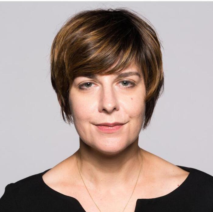 Headshot of Jen Caruso