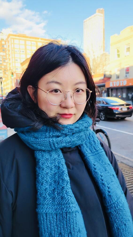 Dawn XIntong Yang Headshot.jpg