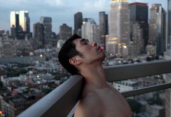 Self portrait of Shen Wei in New York