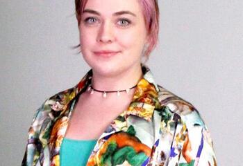 Headshot of Abigall Cooper