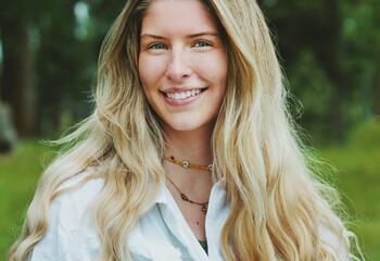Veronica Mangio headshot